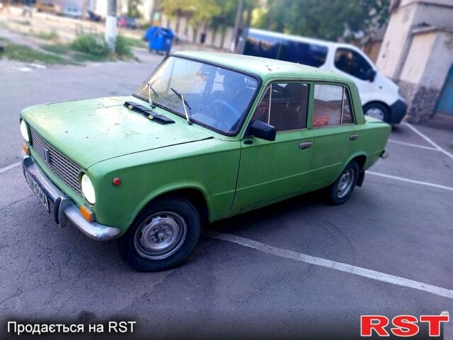 Зеленый ВАЗ 2101, объемом двигателя 1.2 л и пробегом 180 тыс. км за 500 $, фото 6 на Automoto.ua