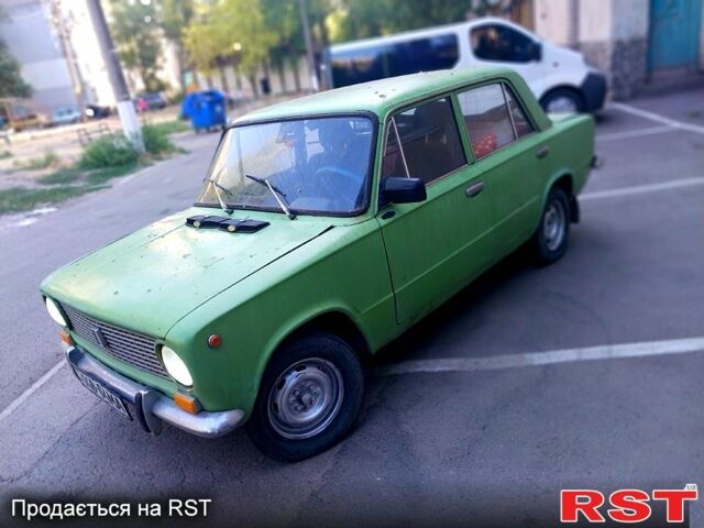 Зеленый ВАЗ 2101, объемом двигателя 1.2 л и пробегом 180 тыс. км за 500 $, фото 5 на Automoto.ua