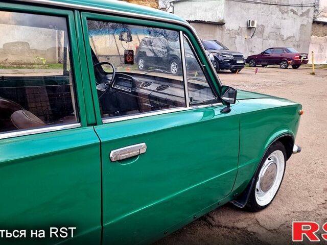 Зелений ВАЗ 2101, об'ємом двигуна 1.2 л та пробігом 187 тис. км за 1000 $, фото 4 на Automoto.ua