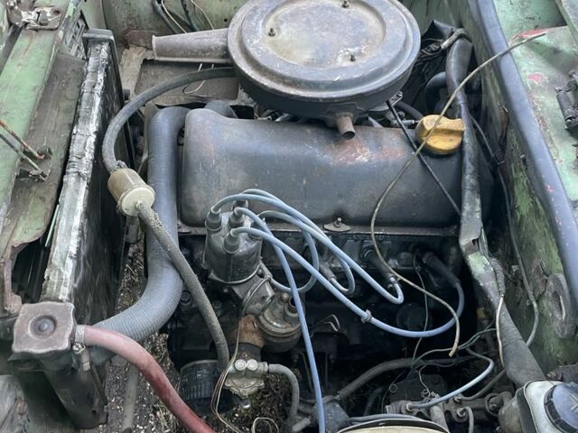 Зеленый ВАЗ 2101, объемом двигателя 0 л и пробегом 300 тыс. км за 250 $, фото 2 на Automoto.ua