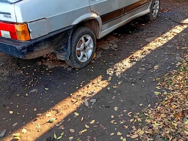 Зеленый ВАЗ 2101, объемом двигателя 1.3 л и пробегом 0 тыс. км за 550 $, фото 3 на Automoto.ua