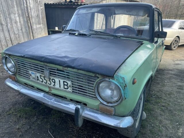 Зеленый ВАЗ 2101, объемом двигателя 0 л и пробегом 300 тыс. км за 250 $, фото 1 на Automoto.ua