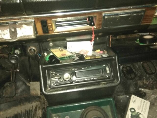 Зеленый ВАЗ 2101, объемом двигателя 1.3 л и пробегом 20 тыс. км за 192 $, фото 4 на Automoto.ua