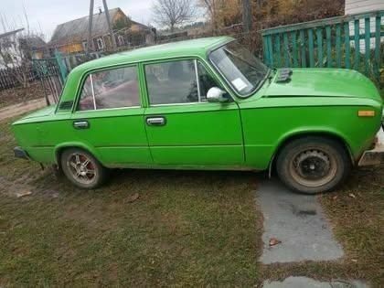 Зеленый ВАЗ 2101, объемом двигателя 1 л и пробегом 43 тыс. км за 592 $, фото 4 на Automoto.ua