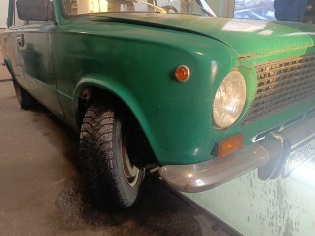 Зеленый ВАЗ 2101, объемом двигателя 0 л и пробегом 666 тыс. км за 500 $, фото 2 на Automoto.ua