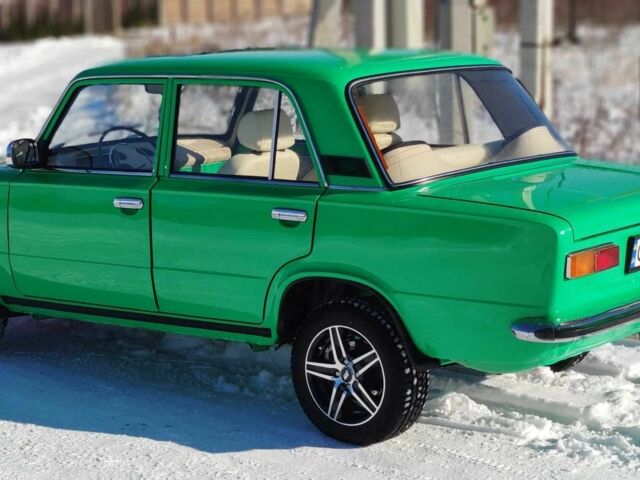 Зеленый ВАЗ 2101, объемом двигателя 1.2 л и пробегом 1 тыс. км за 5000 $, фото 1 на Automoto.ua
