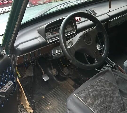 Зелений ВАЗ 2101, об'ємом двигуна 1.2 л та пробігом 500 тис. км за 350 $, фото 3 на Automoto.ua