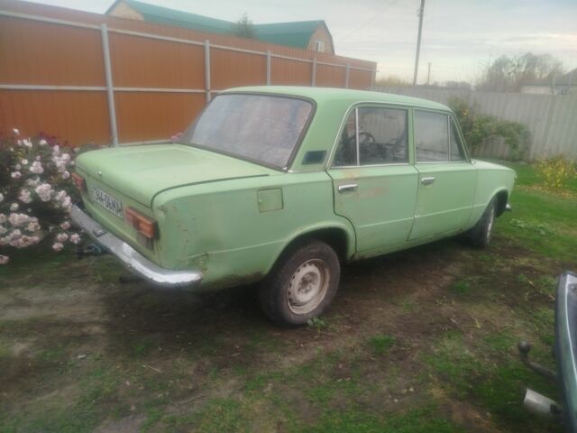 Зеленый ВАЗ 2101, объемом двигателя 1 л и пробегом 63 тыс. км за 334 $, фото 3 на Automoto.ua