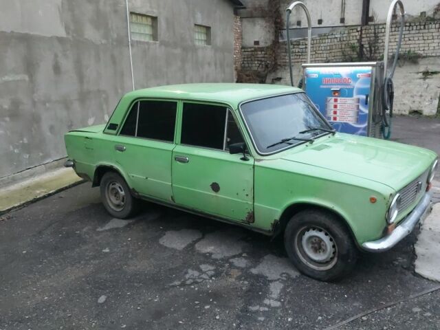 Зеленый ВАЗ 2101, объемом двигателя 1.5 л и пробегом 40 тыс. км за 320 $, фото 2 на Automoto.ua