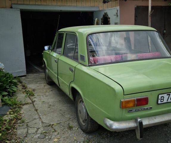 Зеленый ВАЗ 2101, объемом двигателя 0 л и пробегом 71 тыс. км за 715 $, фото 4 на Automoto.ua