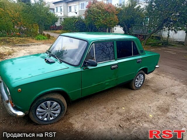 Зеленый ВАЗ 2101, объемом двигателя 1.6 л и пробегом 27 тыс. км за 800 $, фото 2 на Automoto.ua