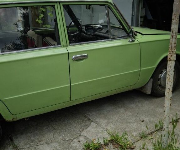 Зеленый ВАЗ 2101, объемом двигателя 0 л и пробегом 71 тыс. км за 715 $, фото 5 на Automoto.ua