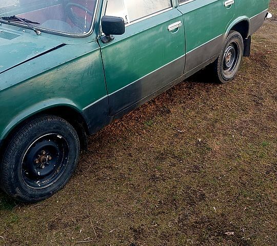 Зеленый ВАЗ 2101, объемом двигателя 1.3 л и пробегом 100 тыс. км за 350 $, фото 2 на Automoto.ua