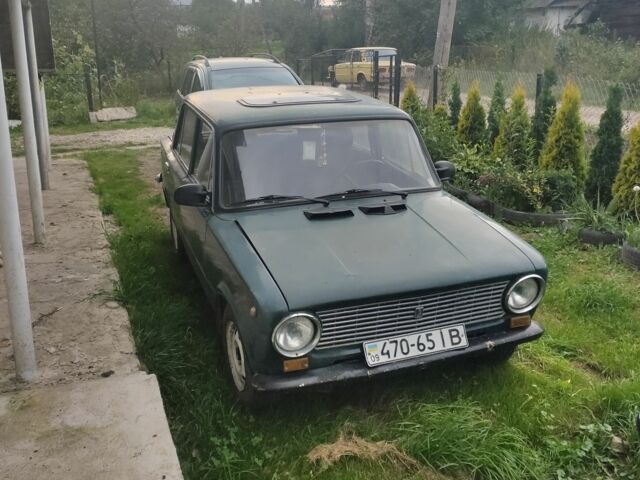 Зеленый ВАЗ 2101, объемом двигателя 1.5 л и пробегом 400 тыс. км за 15000 $, фото 1 на Automoto.ua