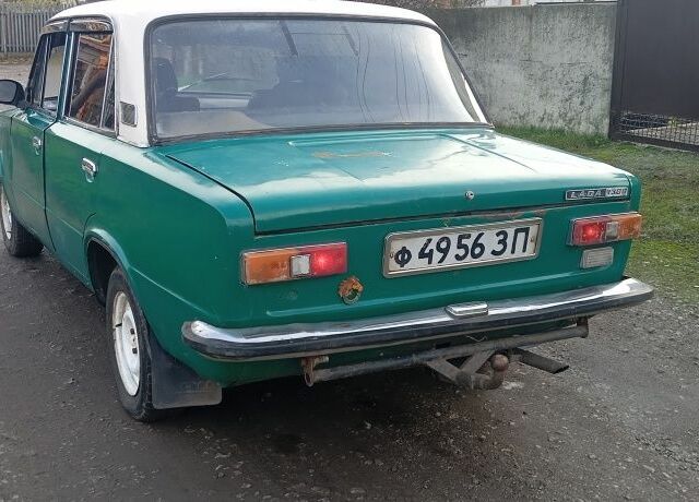 Зеленый ВАЗ 2101, объемом двигателя 1.3 л и пробегом 3 тыс. км за 343 $, фото 2 на Automoto.ua