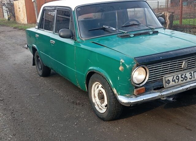 Зеленый ВАЗ 2101, объемом двигателя 1.3 л и пробегом 3 тыс. км за 343 $, фото 4 на Automoto.ua