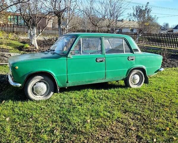 Зеленый ВАЗ 2101, объемом двигателя 1.3 л и пробегом 200 тыс. км за 500 $, фото 4 на Automoto.ua