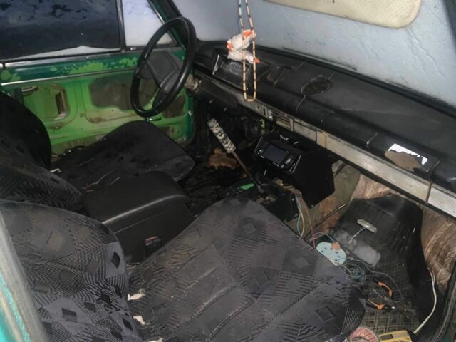 Зеленый ВАЗ 2101, объемом двигателя 1 л и пробегом 1 тыс. км за 168 $, фото 2 на Automoto.ua