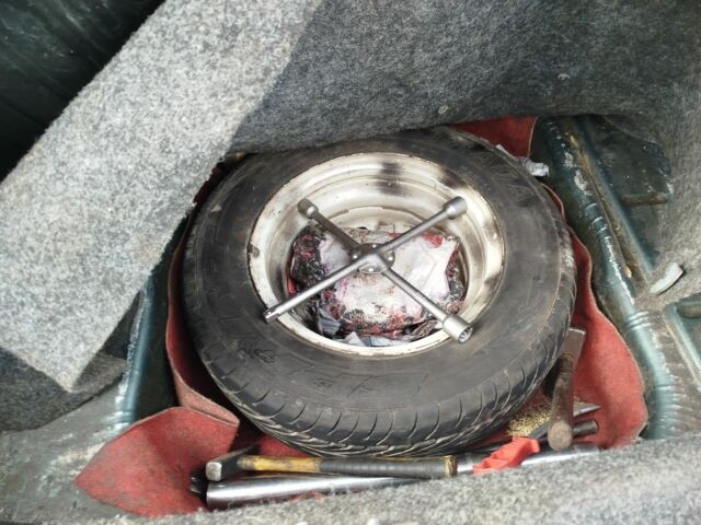 Зелений ВАЗ 2101, об'ємом двигуна 1.6 л та пробігом 170 тис. км за 2800 $, фото 9 на Automoto.ua