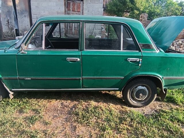 Зеленый ВАЗ 2101, объемом двигателя 1 л и пробегом 338 тыс. км за 624 $, фото 2 на Automoto.ua