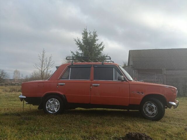 Оранжевый ВАЗ 2101, объемом двигателя 0 л и пробегом 200 тыс. км за 700 $, фото 1 на Automoto.ua