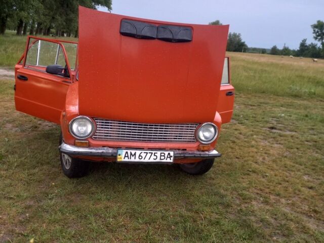 Оранжевый ВАЗ 2101, объемом двигателя 1 л и пробегом 29 тыс. км за 827 $, фото 4 на Automoto.ua