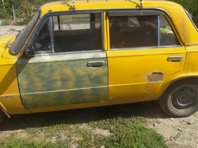 Оранжевый ВАЗ 2101, объемом двигателя 1 л и пробегом 200 тыс. км за 240 $, фото 1 на Automoto.ua