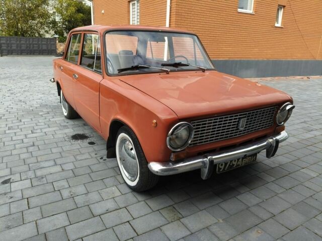 Помаранчевий ВАЗ 2101, об'ємом двигуна 1.3 л та пробігом 37 тис. км за 999 $, фото 2 на Automoto.ua