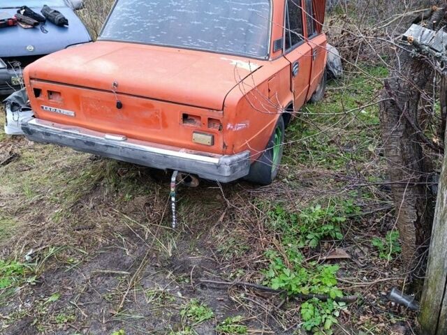 Оранжевый ВАЗ 2101, объемом двигателя 1 л и пробегом 1000 тыс. км за 166 $, фото 4 на Automoto.ua