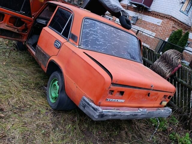 Оранжевый ВАЗ 2101, объемом двигателя 1 л и пробегом 1 тыс. км за 150 $, фото 2 на Automoto.ua
