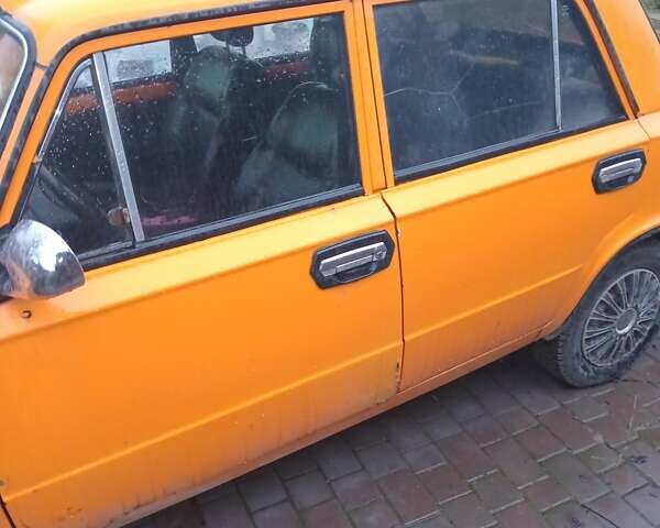 Оранжевый ВАЗ 2101, объемом двигателя 1.3 л и пробегом 150 тыс. км за 600 $, фото 5 на Automoto.ua