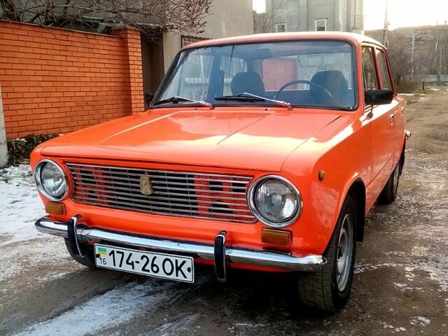 Оранжевый ВАЗ 2101, объемом двигателя 1.2 л и пробегом 111 тыс. км за 1100 $, фото 3 на Automoto.ua