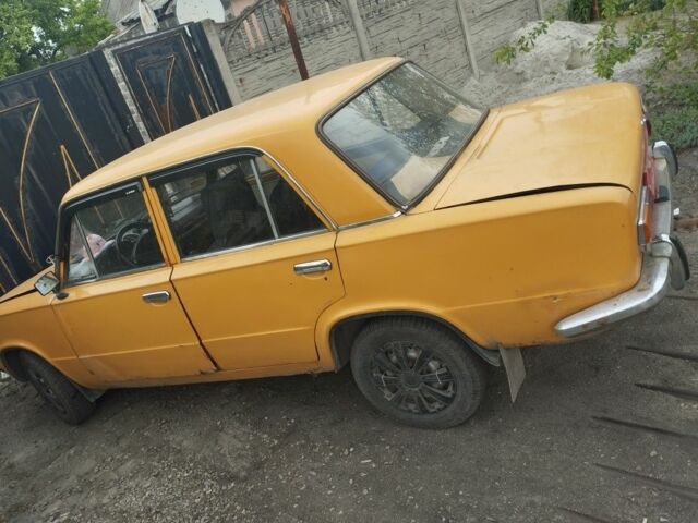 Оранжевый ВАЗ 2101, объемом двигателя 2 л и пробегом 555 тыс. км за 550 $, фото 4 на Automoto.ua