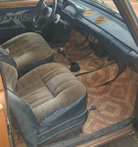 Помаранчевий ВАЗ 2101, об'ємом двигуна 1.2 л та пробігом 500 тис. км за 357 $, фото 4 на Automoto.ua