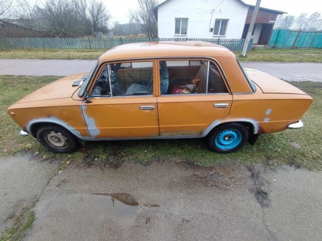 Оранжевый ВАЗ 2101, объемом двигателя 0 л и пробегом 3 тыс. км за 547 $, фото 2 на Automoto.ua