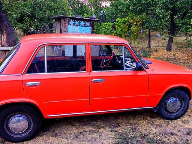 Оранжевый ВАЗ 2101, объемом двигателя 1.2 л и пробегом 0 тыс. км за 470 $, фото 5 на Automoto.ua
