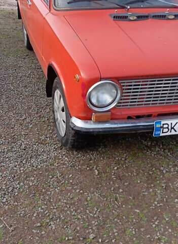 Оранжевый ВАЗ 2101, объемом двигателя 1.5 л и пробегом 57 тыс. км за 25000 $, фото 8 на Automoto.ua