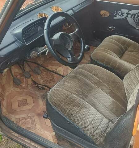 Помаранчевий ВАЗ 2101, об'ємом двигуна 1.2 л та пробігом 500 тис. км за 357 $, фото 1 на Automoto.ua