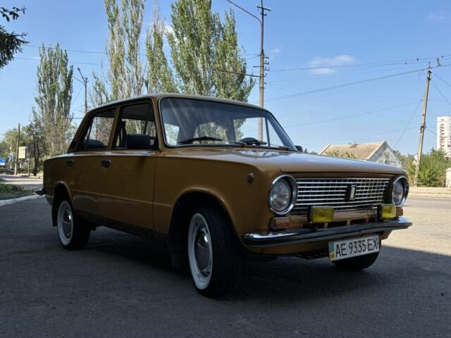 Оранжевый ВАЗ 2101, объемом двигателя 1.3 л и пробегом 185 тыс. км за 1000 $, фото 5 на Automoto.ua