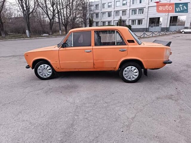Оранжевый ВАЗ 2101, объемом двигателя 1.3 л и пробегом 200 тыс. км за 650 $, фото 3 на Automoto.ua