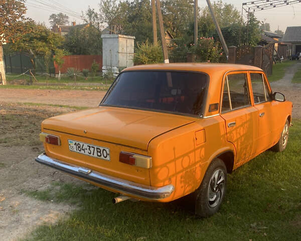 Оранжевый ВАЗ 2101, объемом двигателя 0 л и пробегом 855 тыс. км за 400 $, фото 3 на Automoto.ua