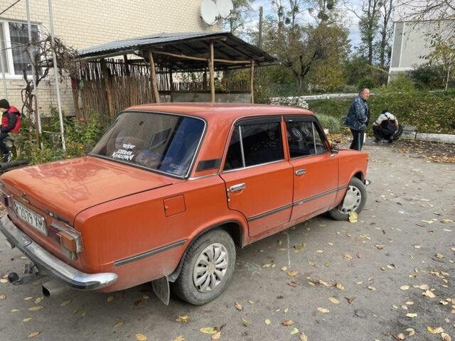 Оранжевый ВАЗ 2101, объемом двигателя 1.2 л и пробегом 200 тыс. км за 450 $, фото 4 на Automoto.ua