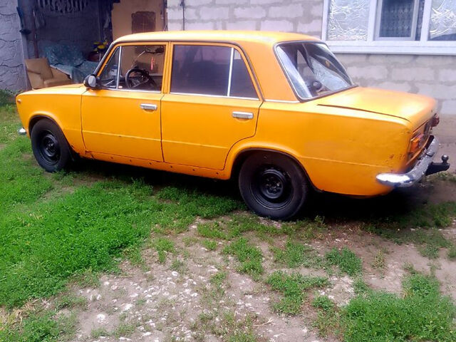 Оранжевый ВАЗ 2101, объемом двигателя 1.5 л и пробегом 258 тыс. км за 650 $, фото 5 на Automoto.ua