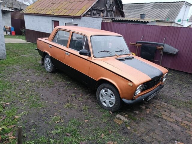 Оранжевый ВАЗ 2101, объемом двигателя 0 л и пробегом 1000 тыс. км за 350 $, фото 1 на Automoto.ua