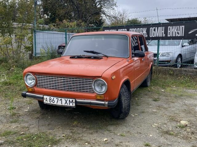 Помаранчевий ВАЗ 2101, об'ємом двигуна 1.3 л та пробігом 333 тис. км за 800 $, фото 2 на Automoto.ua