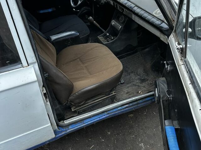 Белый ВАЗ 2102, объемом двигателя 1.5 л и пробегом 1000 тыс. км за 479 $, фото 4 на Automoto.ua