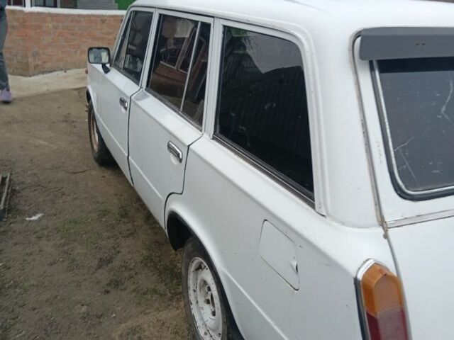 Белый ВАЗ 2102, объемом двигателя 1 л и пробегом 3 тыс. км за 1900 $, фото 3 на Automoto.ua
