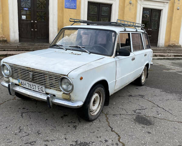 Белый ВАЗ 2102, объемом двигателя 1.3 л и пробегом 100 тыс. км за 474 $, фото 1 на Automoto.ua