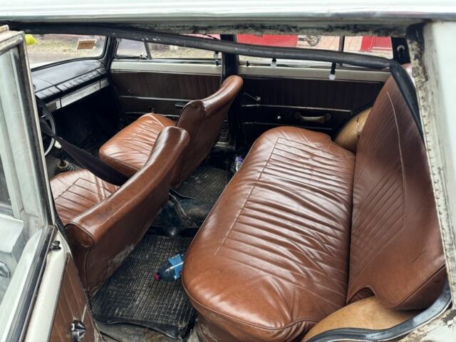 Білий ВАЗ 2102, об'ємом двигуна 1.3 л та пробігом 100 тис. км за 261 $, фото 2 на Automoto.ua