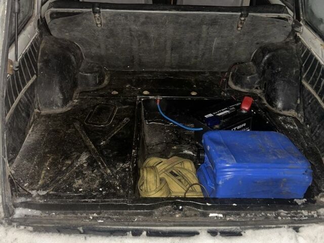 Белый ВАЗ 2102, объемом двигателя 1.7 л и пробегом 200 тыс. км за 691 $, фото 4 на Automoto.ua